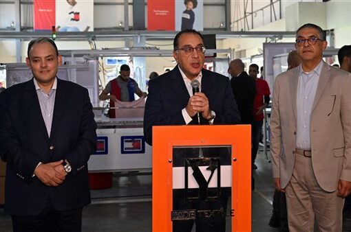 رئيس الوزراء: أزمة العملة ستنتهي خلال فترة قريبة