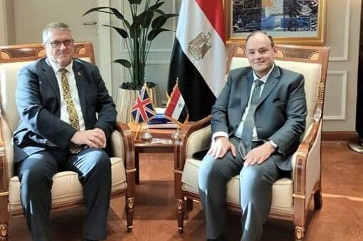 وزير التجارة والصناعة يبحث تعزيز التعاون المصري البريطاني بمختلف المجالات
