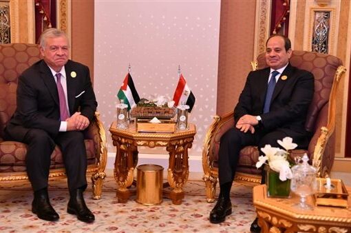 السيسي وملك الأردن يؤكدان ضرورة التعامل الدولي مع القضية الفلسطينية بمنظور متكامل