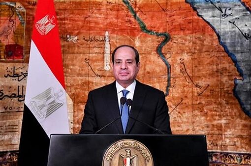 زيادة أجور العاملين بالدولة والهيئات الاقتصادية بحد أدنى من 1000 لـ1200 جنيه