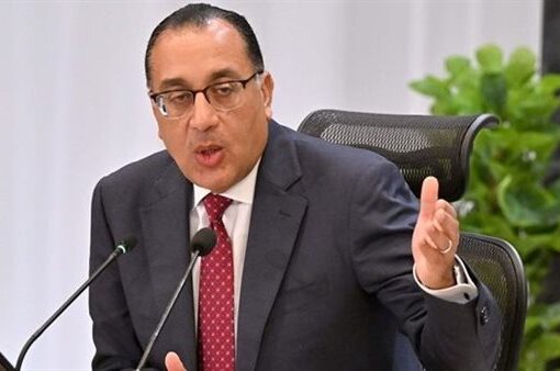 رئيس الوزراء يستعرض العروض المقدمة لشركة «وطنية» ضمن خطة الطروحات