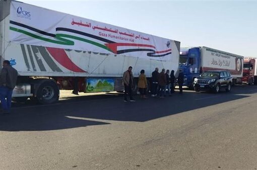 وزارة التموين تطلق القافلة الرابعة من المساعدات الإنسانية لأهالي قطاع غزة