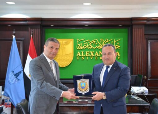 رئيس البنك الزراعي المصري يبحث مع رئيس جامعة الاسكندرية تعزيز التعاون في مجالات التنمية الزراعية واستصلاح الأراضي بالمناطق التنموية الجديدة
