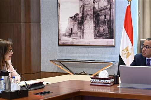 «مدبولي» يوجه بضرورة الاستمرار في متابعة الأسواق والعمل على خفض الأسعار