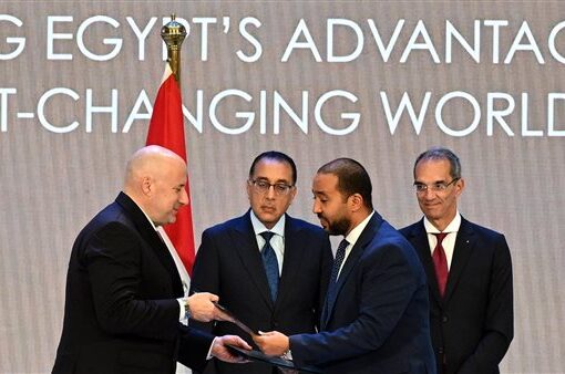 المصرية للاتصالات تتعاون مع 4iG المجرية لبناء شبكة ألياف ضوئية بـ600 مليون دولار