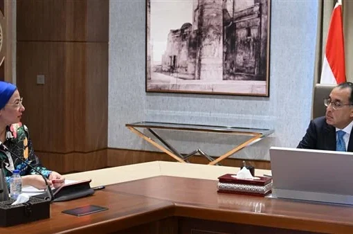 رئيس الوزراء يؤكد أهمية التحول الأخضر في دعم النمو واستدامته