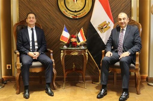 وزير قطاع الأعمال يبحث سبل زيادة الاستثمارات الفرنسية في مصر