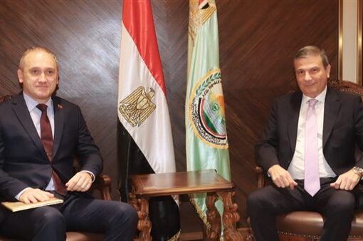 وزير الزراعة يبحث تعزيز التعاون بين مصر وبيلاروسيا بمجالات الثروة الحيوانية والميكنة الزراعية