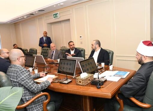 وزير الأوقاف يستقبل وفد مؤسسة مساجد