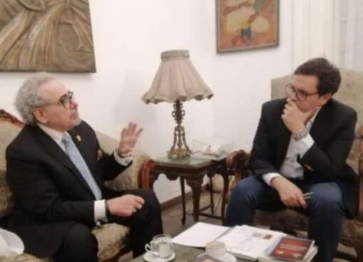 وزير الثقافة يلتقي رئيس اتحاد الكتاب لبحث سبل تعزيز التعاون