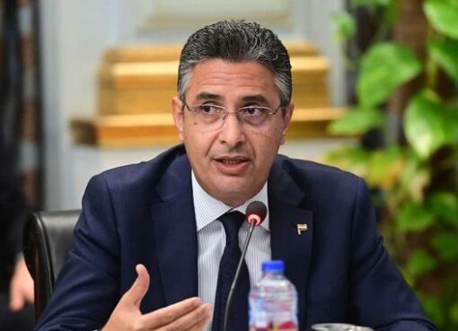 وزير التموين يصدر قراراً وزارياً بتشكيل لجنة عليا دائمة برئاسة السيد نائب الوزير لسرعة البت في الطلبات التموينية المقدمة للوزارة.