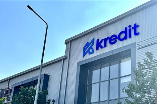 البنك الأهلي المصري يمول «كريديت للمشروعات المتوسطة والصغيرة» بـ 50 مليون جنيه