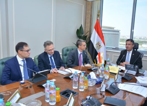 وزير التموين والتجارة الداخلية يجتمع مع وفد من البنك الدولى لمتابعة مستجدات مشروع زيادة السعات التخزينية لصوامع الحبوب.
