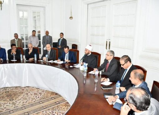 وزير الأوقاف يستقبل رؤساء تحرير الصحف والمواقع الإخبارية المختلفة بالمجلس الأعلى للشئون الإسلامية