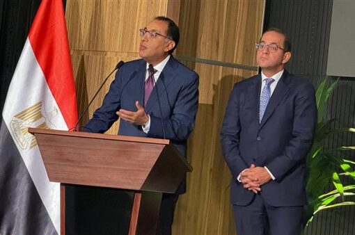 الحكومة تعلن حزمة تيسيرات ضريبية لتحفيز مجتمع الأعمال