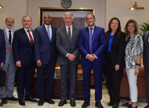 وزير المالية.. في لقائه مع الرئيس التنفيذي للمؤسسة الإسلامية لتمويل التجارة: