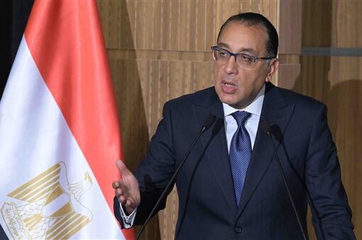 مدبولي: حركة النقد الأجنبي تسير بانتظام.. والحديث عن تعويم جديد غير صحيح