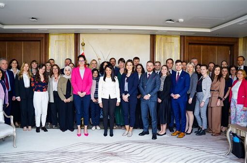 وزيرة التخطيط والتعاون الدولي تبحث فُرص الشراكة الاستثمارية مع 27 دولة أوروبية