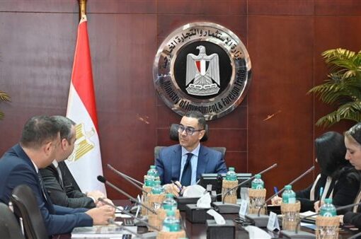 «الخطيب» يبحث خطط «انكا» التركية لزيادة استثماراتها في مصر