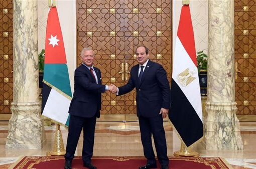 الرئيس السيسي يبحث مع العاهل الأردني تطورات الأوضاع في غزة وسوريا ولبنان