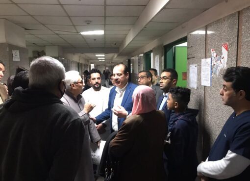 نائب وزير الصحة يتفقد مستشفيات الجيزة ويوجه بتعزيز الانضباط الإداري وتحسين جودة الخدمات الصحية