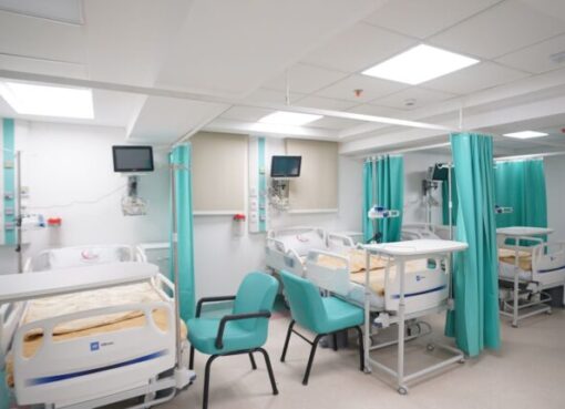 البنك الأهلي المصري يفتتح وحدة طوارئ مستشفى الأطفال ومركز نقل الدم والكيماوي لمرضى الأورام ومحضن مستشفى النساء والتوليد