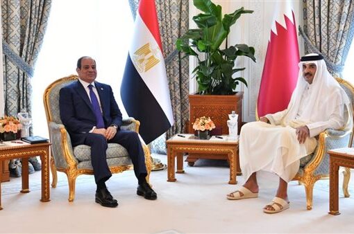 الرئيس السيسي وأمير قطر يشددان على ضرورة دعم خطة إعادة إعمار غزة