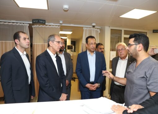 وزير الاتصالات يتفقد مبنى سنترال رمسيس ويتابع جهود استعادة خدمات الاتصالات المتأثرة بالحريق