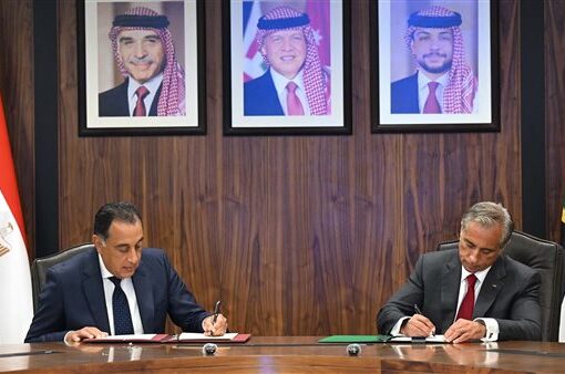 مصر والأردن توقعان 10 وثائق لتعزيز التعاون المشترك