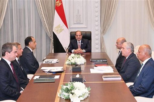 الرئيس السيسي يوجه بوضع خارطة طريق شاملة لتطوير الإعلام المصري